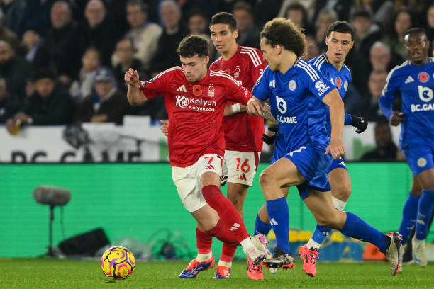 战术布局上 战术布局上